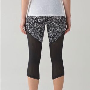 Lululemon Deep Breathe Crop, Iced Wave